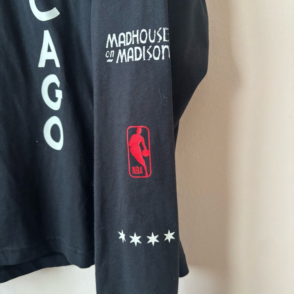 Nike Chicago Bulls T-Shirt NWT - Picture 4 of 6